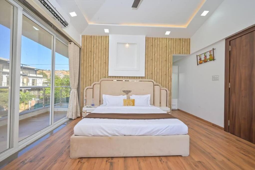 Royal Paradise Villa Lonavala Exterior photo