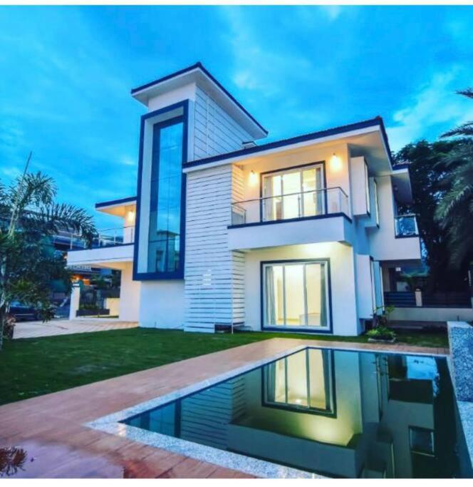 Royal Paradise Villa Lonavala Exterior photo
